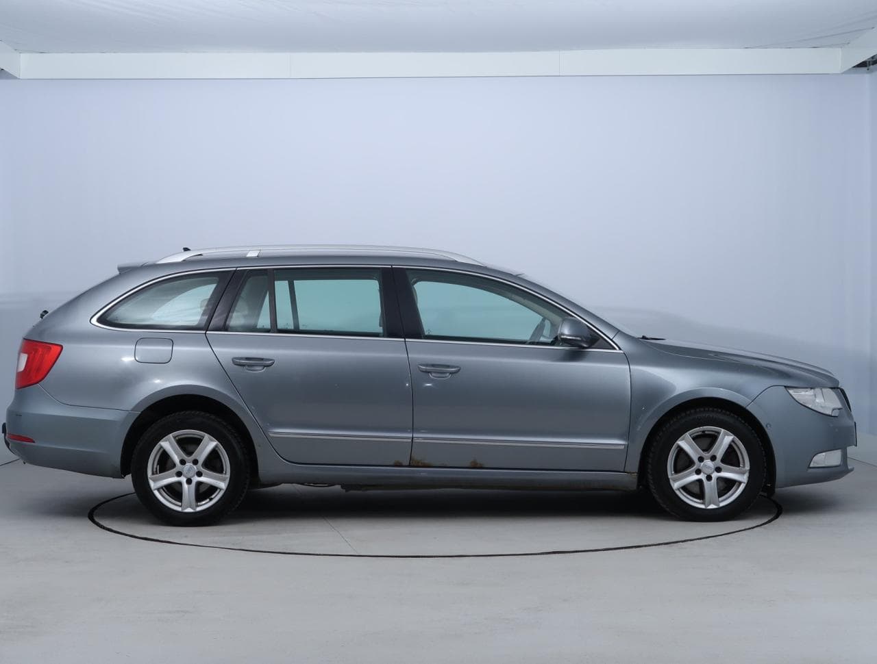 2009 Škoda SUPERB - 8
