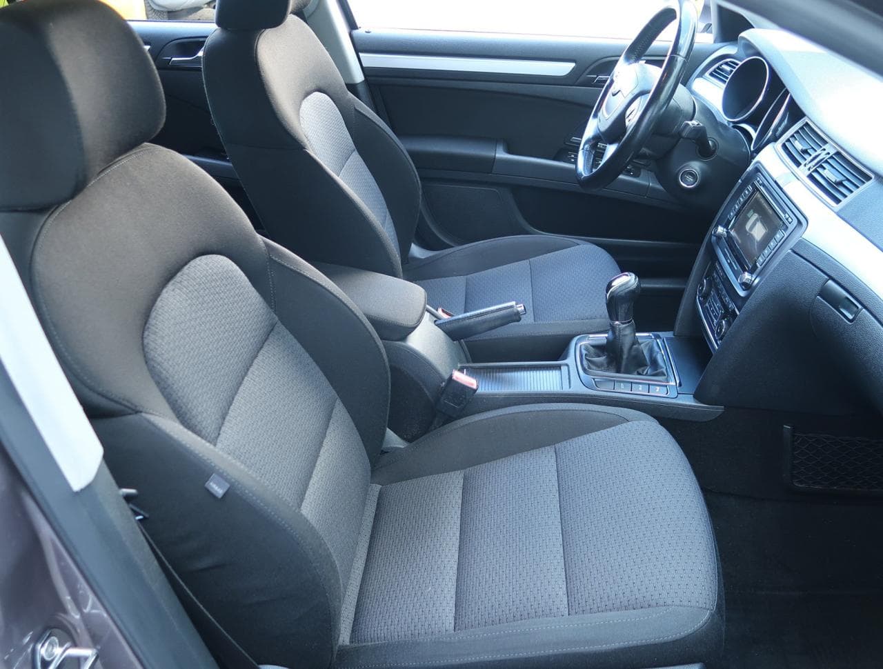 2012 Škoda SUPERB - 12