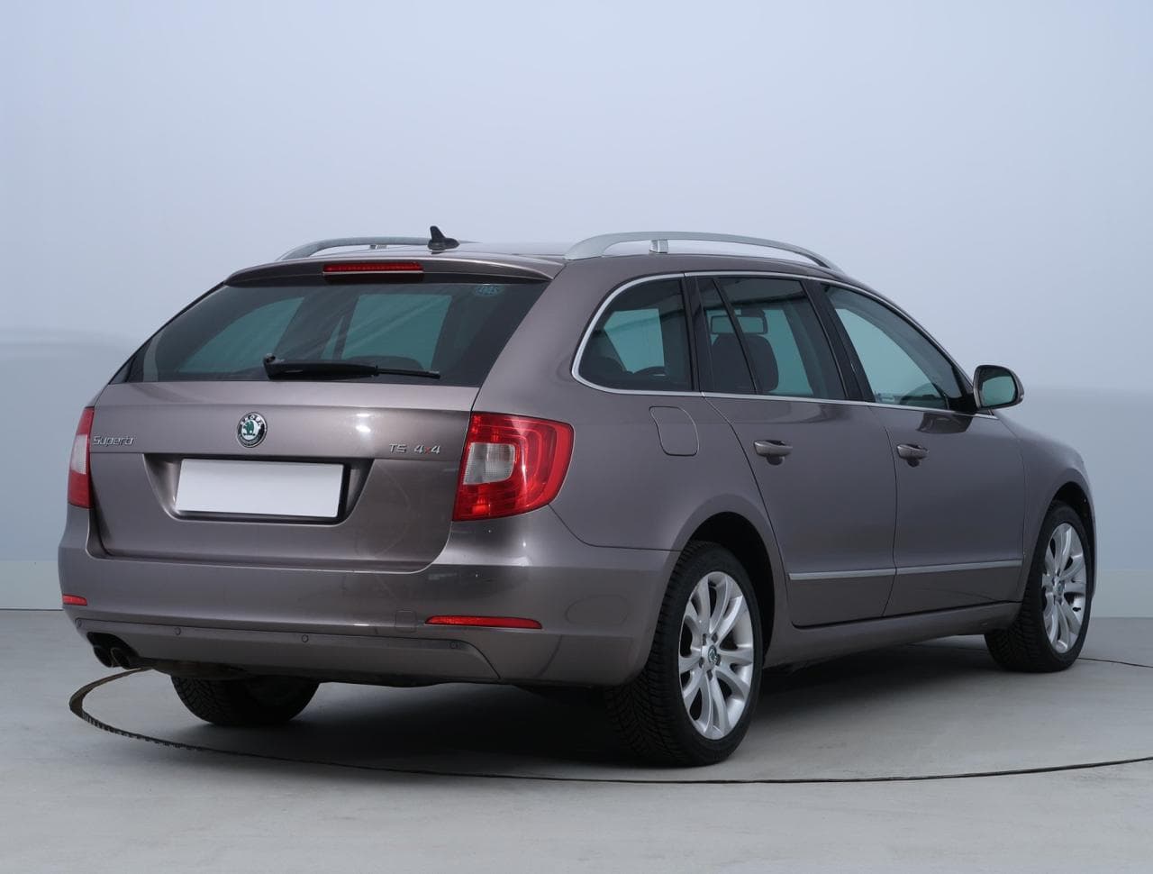 2012 Škoda SUPERB - 7
