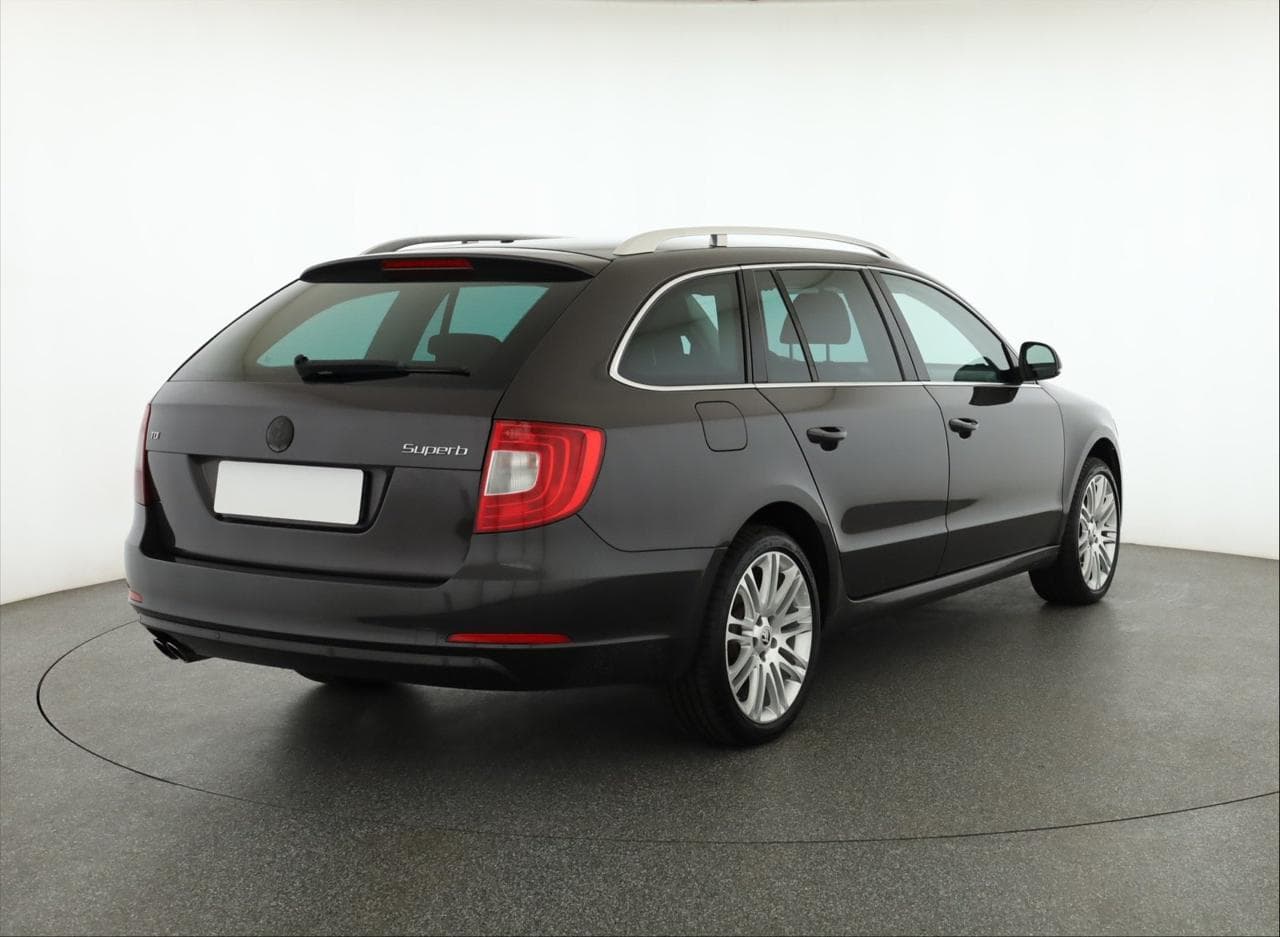 2012 Škoda SUPERB - 7