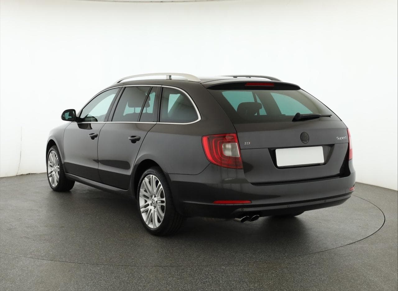 2012 Škoda SUPERB - 5