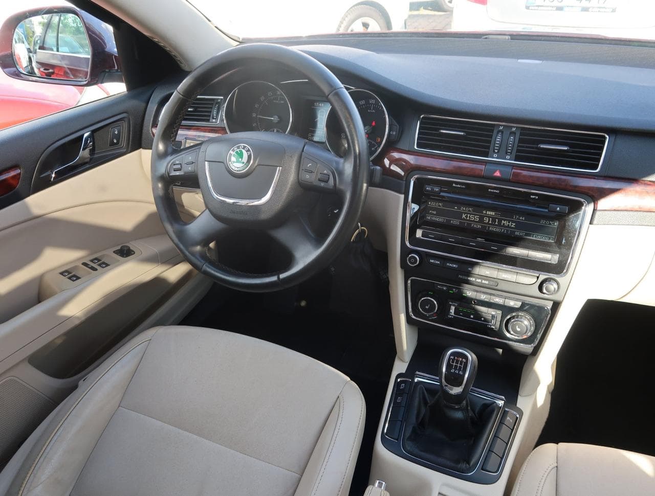 2010 Škoda SUPERB - 9