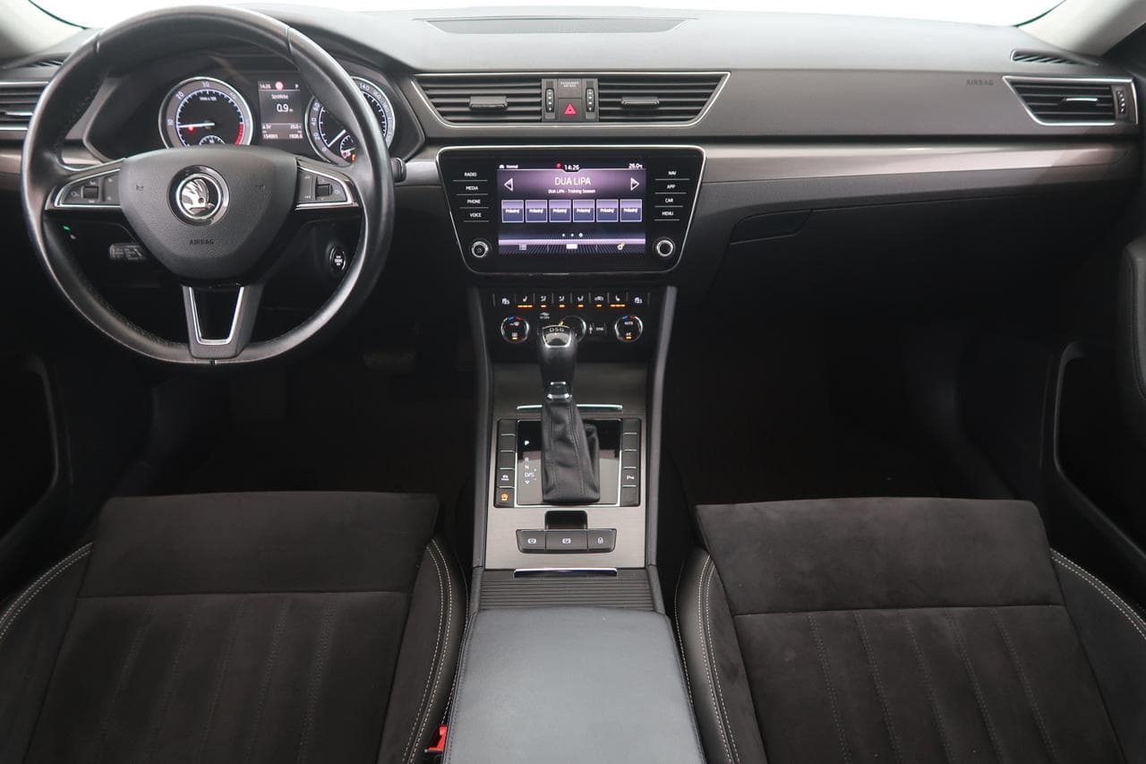 2020 Škoda SUPERB - 10