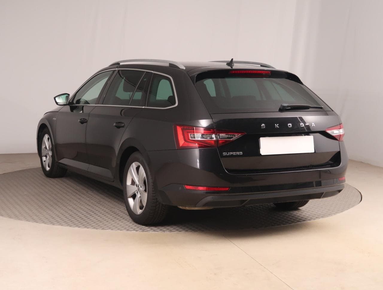 2016 Škoda SUPERB - 5