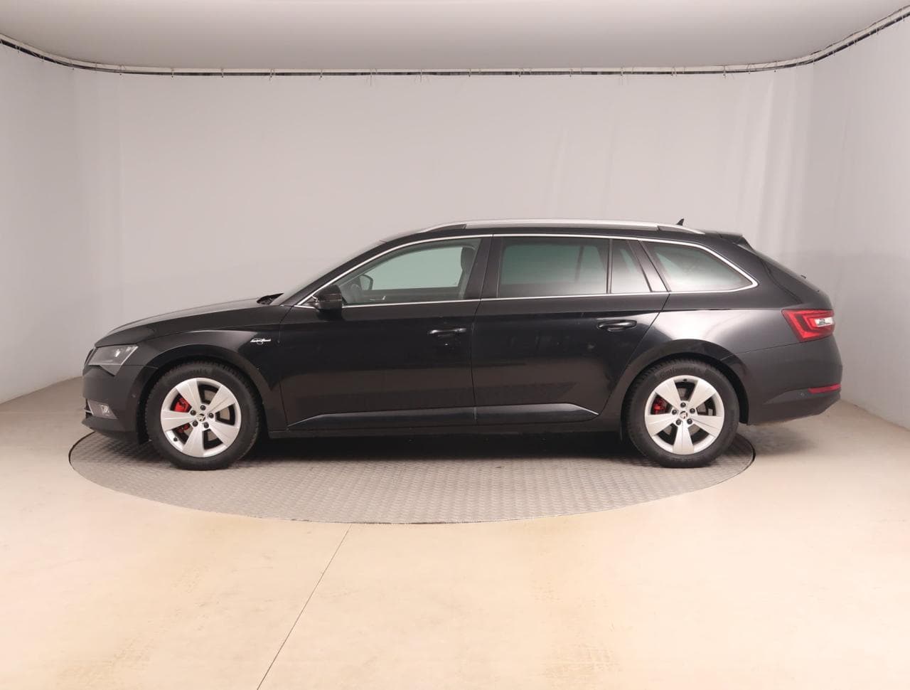 2016 Škoda SUPERB - 4
