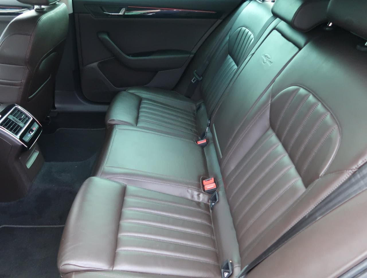 2016 Škoda SUPERB - 15