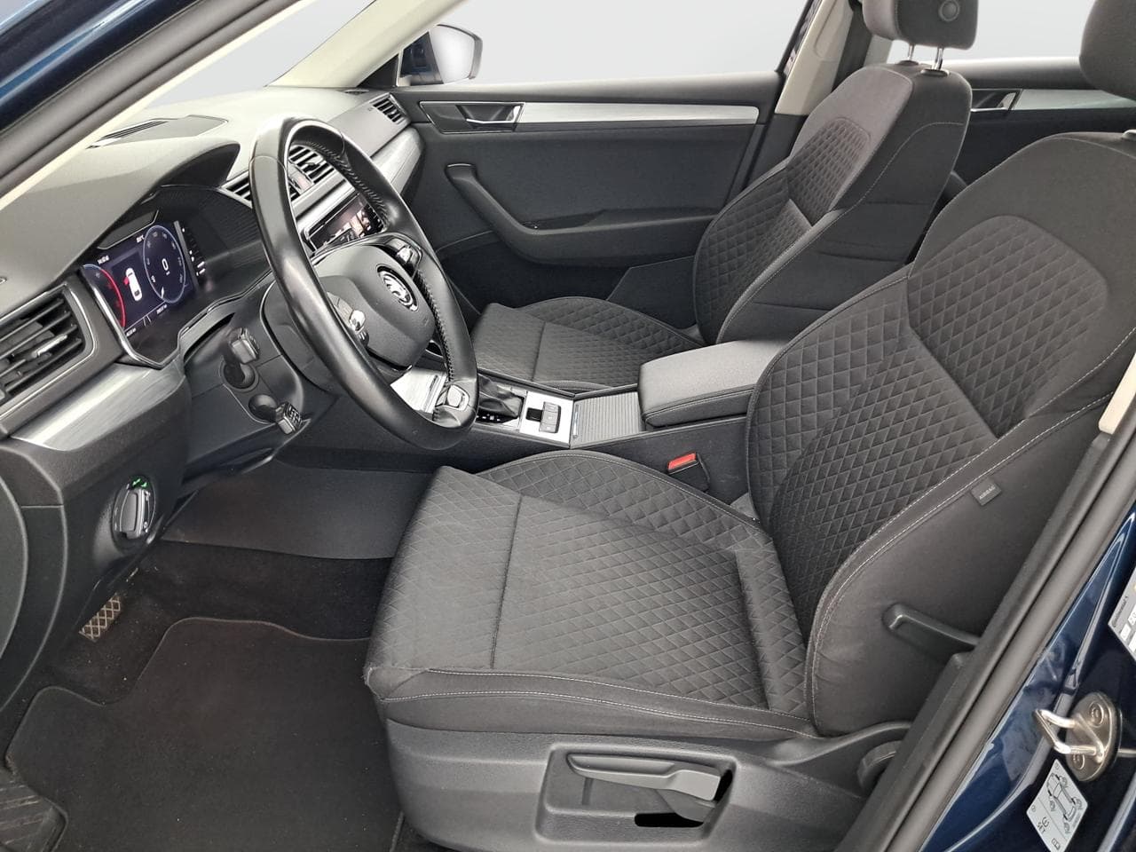2022 Škoda SUPERB - 16
