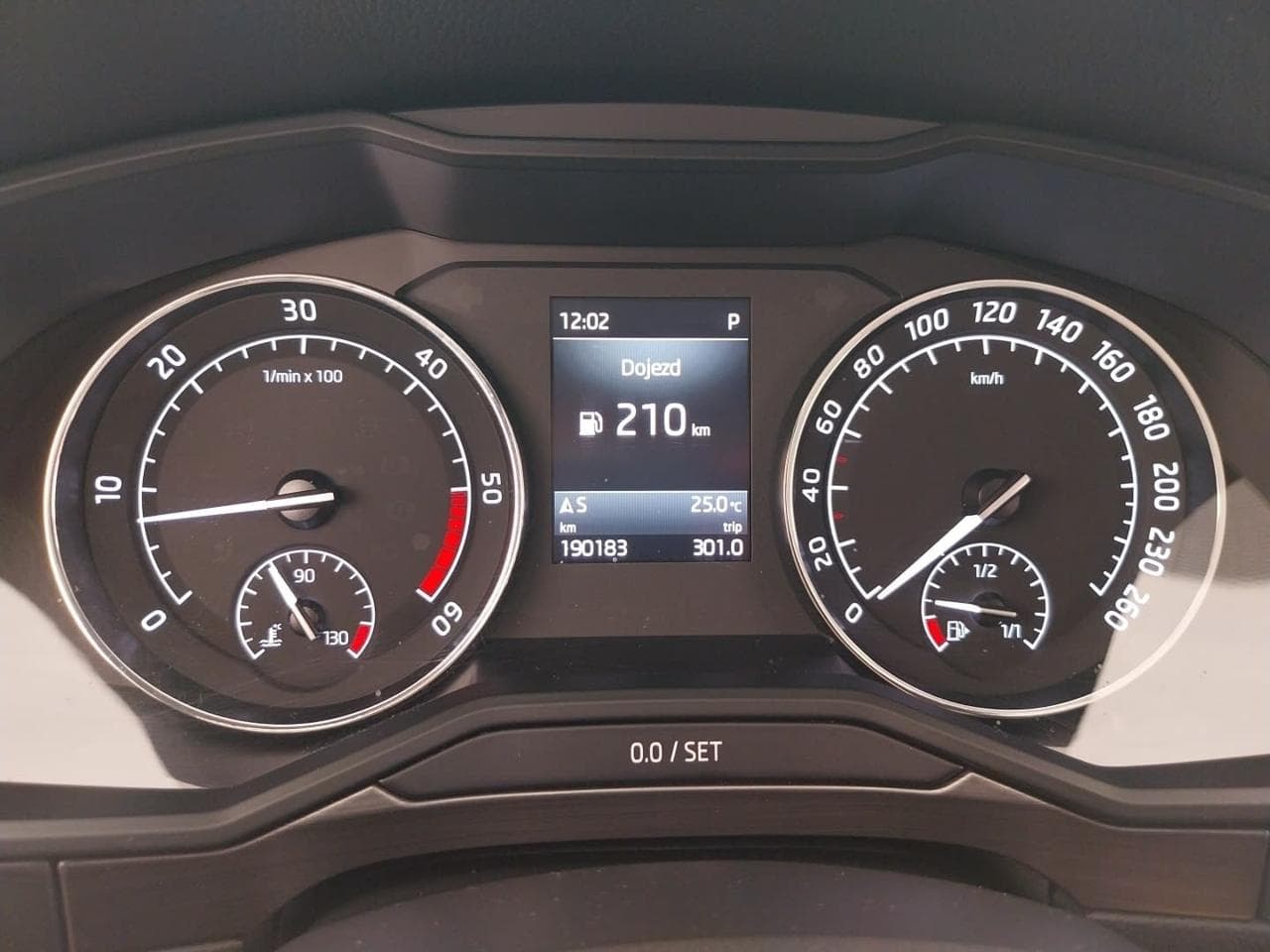 2018 Škoda SUPERB - 17