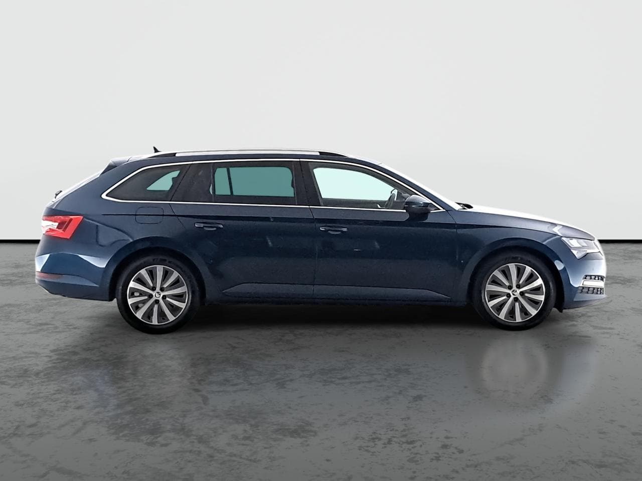2021 Škoda SUPERB - 8