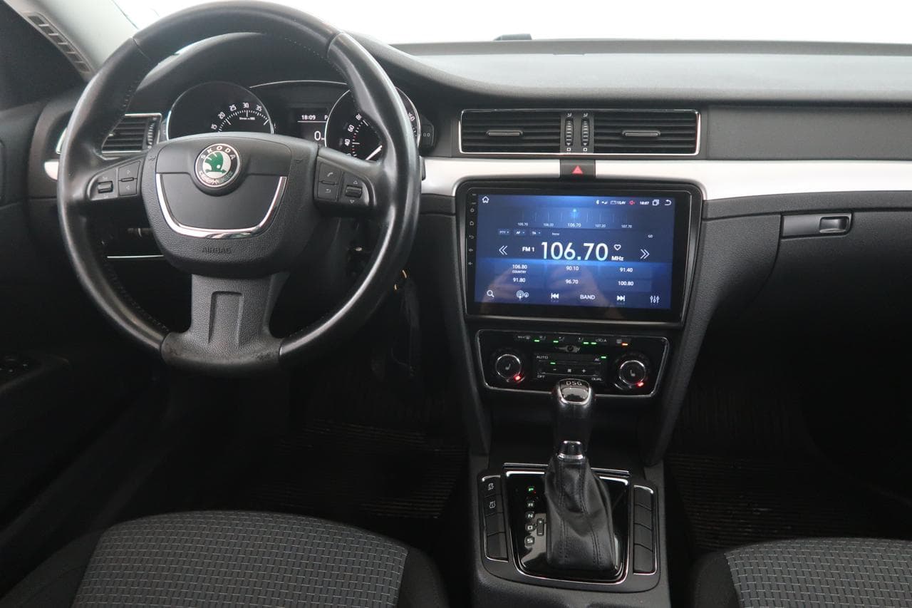 2013 Škoda SUPERB - 9