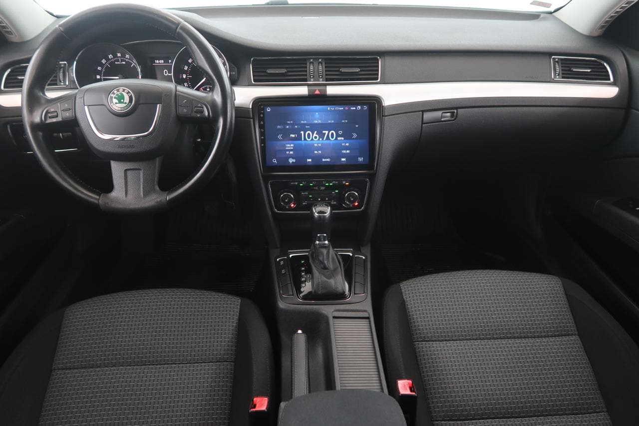 2013 Škoda SUPERB - 10