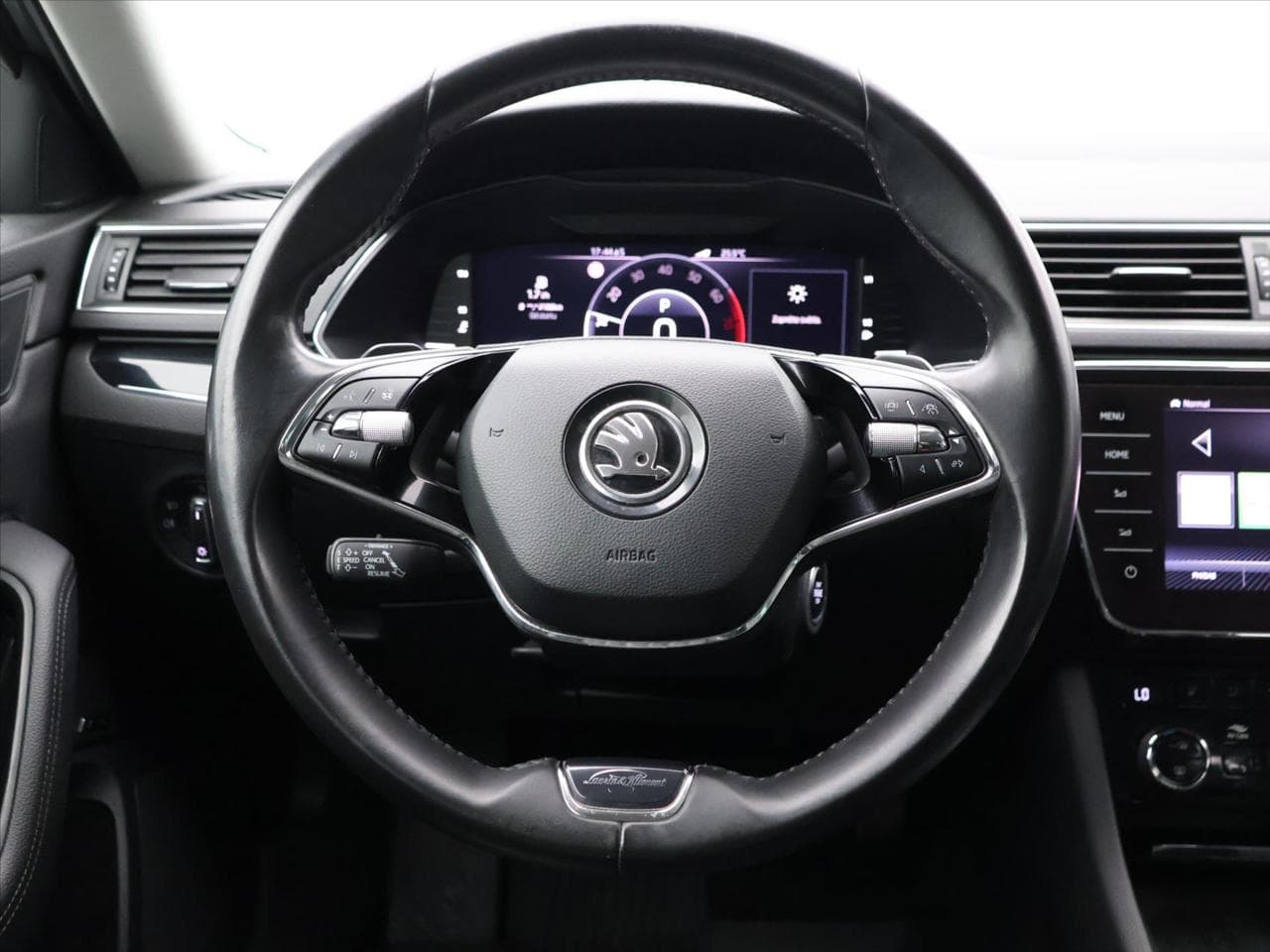 2020 Škoda SUPERB - 19