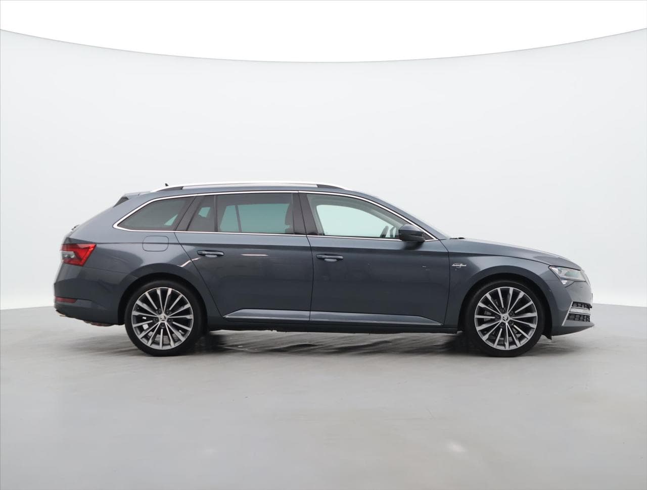 2020 Škoda SUPERB - 8