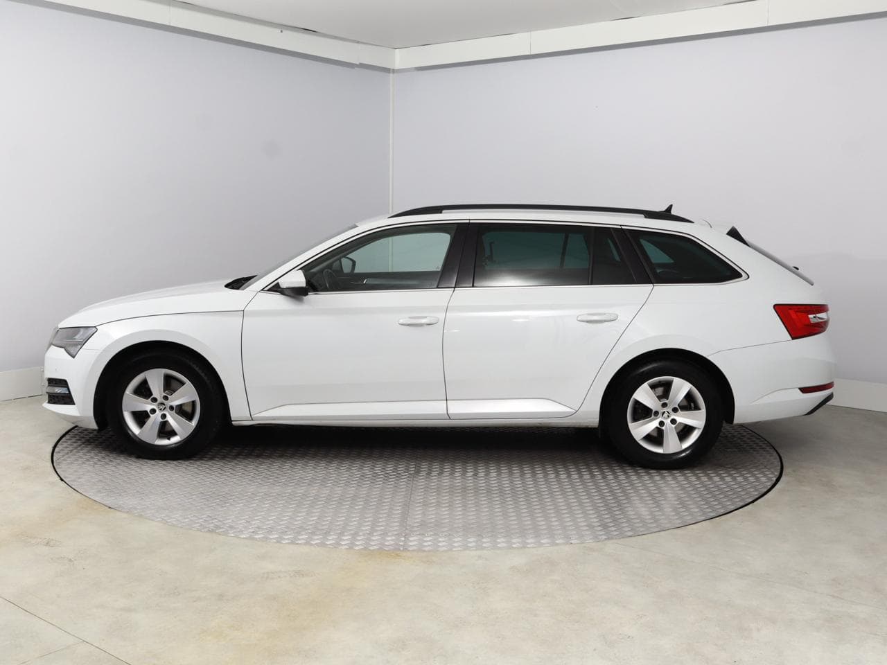 2022 Škoda SUPERB - 4