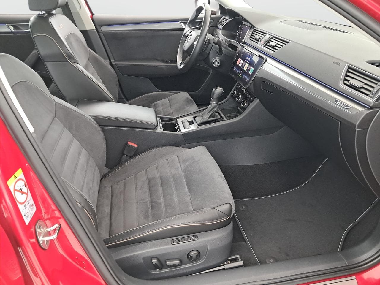 2022 Škoda SUPERB - 12