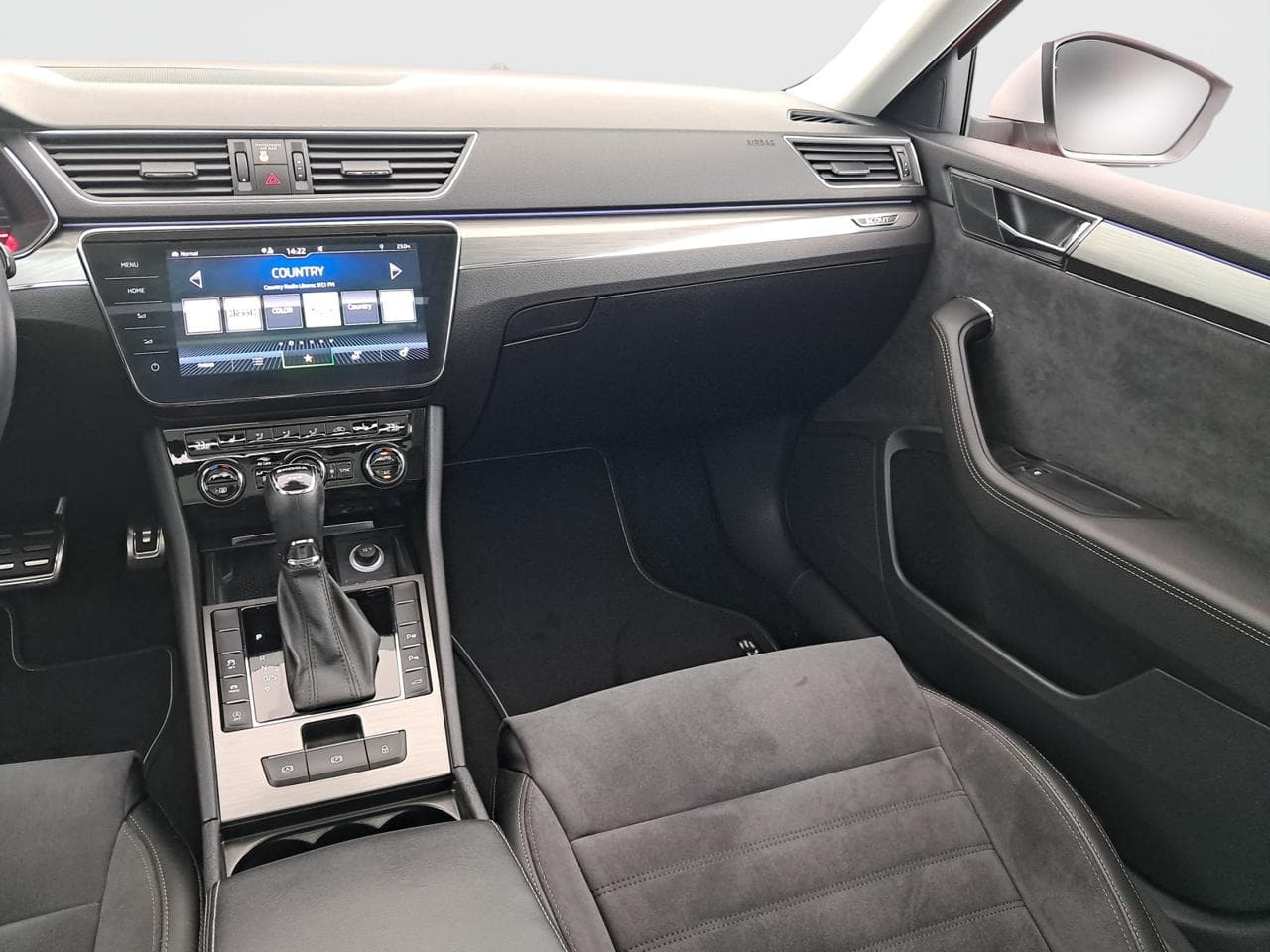 2022 Škoda SUPERB - 11