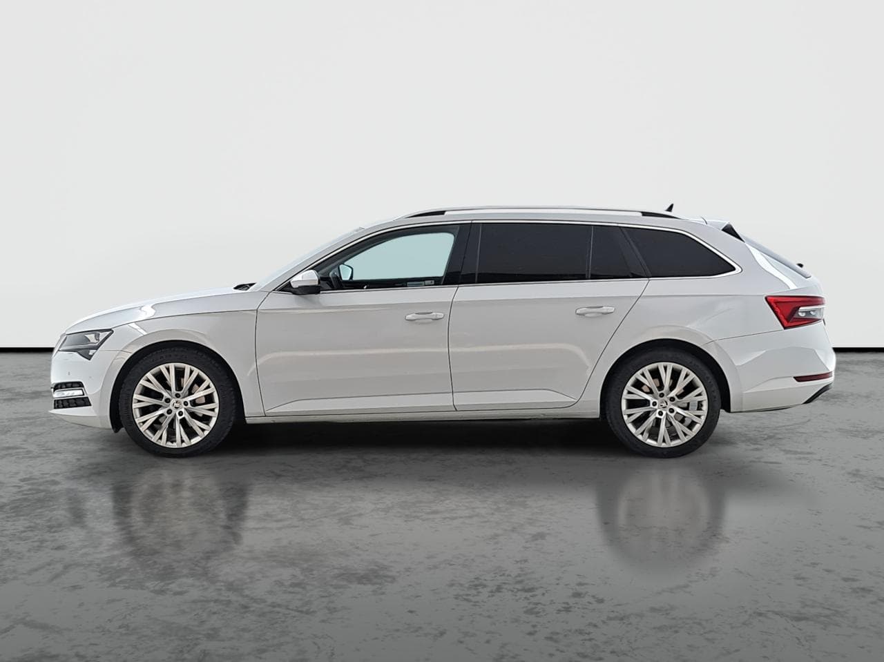 2021 Škoda SUPERB - 4