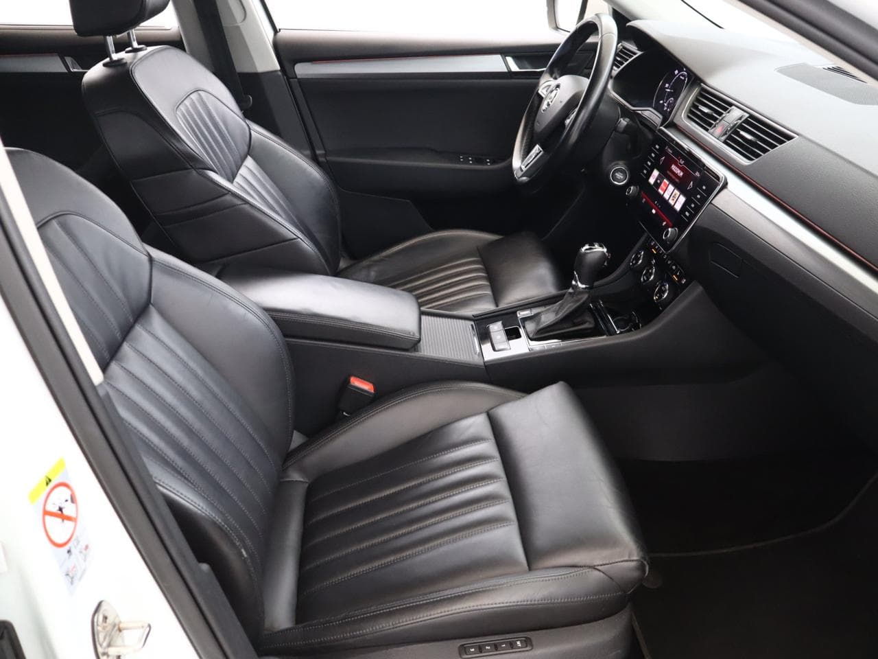 2018 Škoda SUPERB - 10