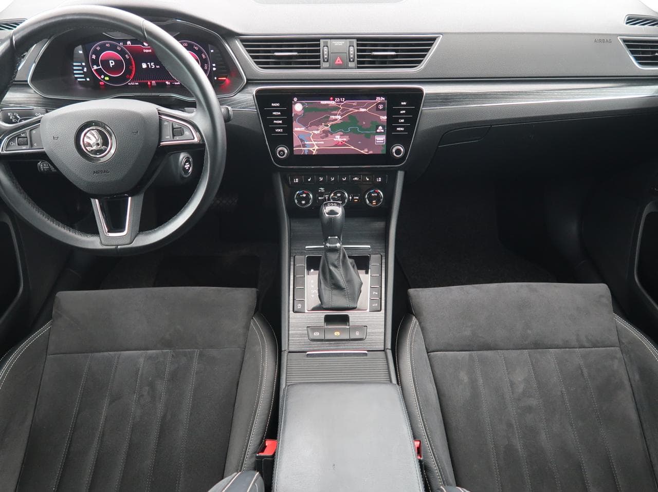 2020 Škoda SUPERB - 10