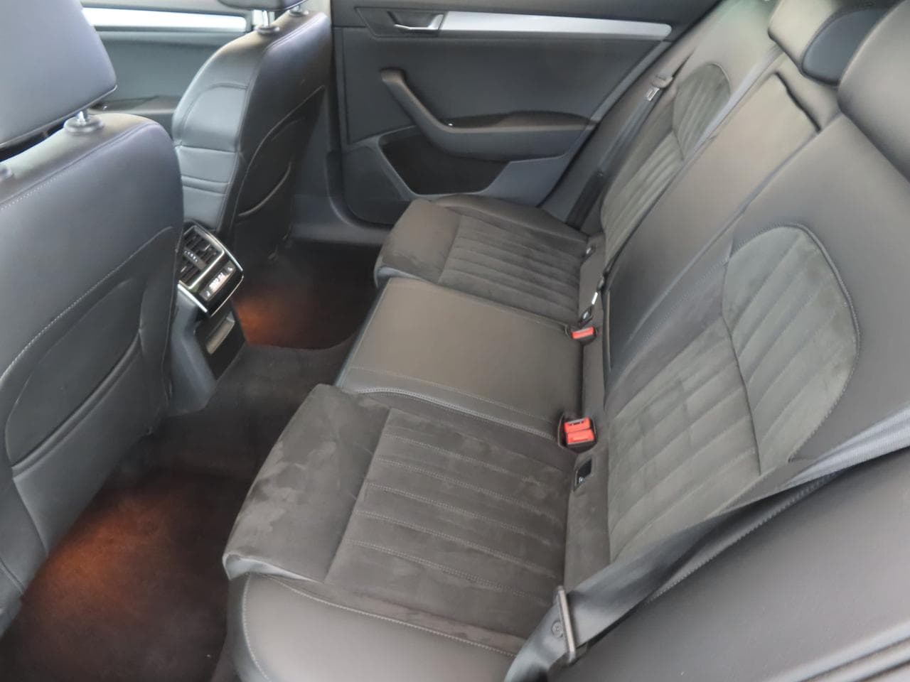 2016 Škoda SUPERB - 15