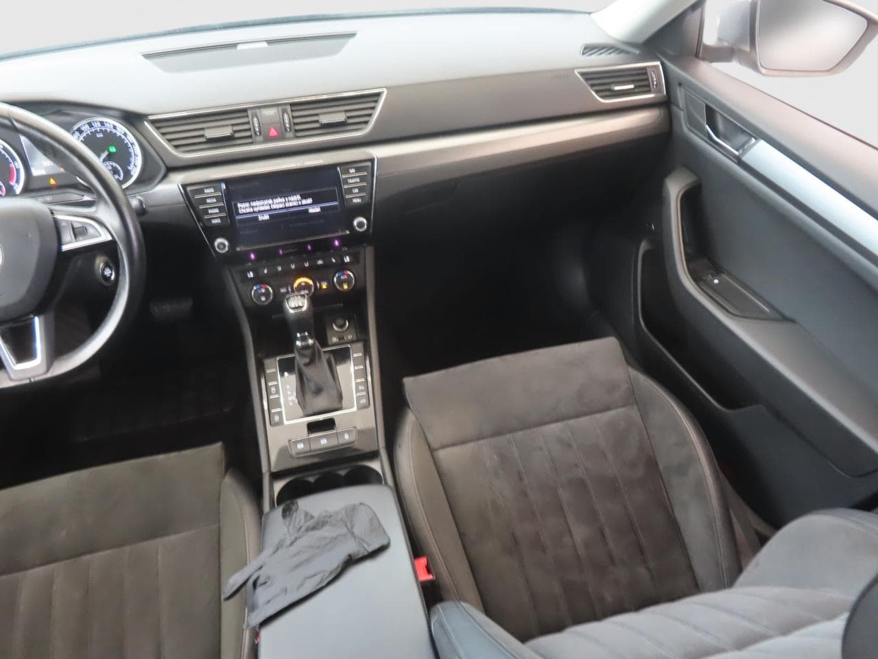 2016 Škoda SUPERB - 11