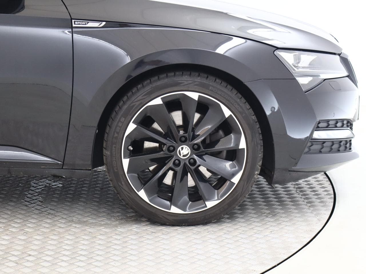 2021 Škoda SUPERB - 19