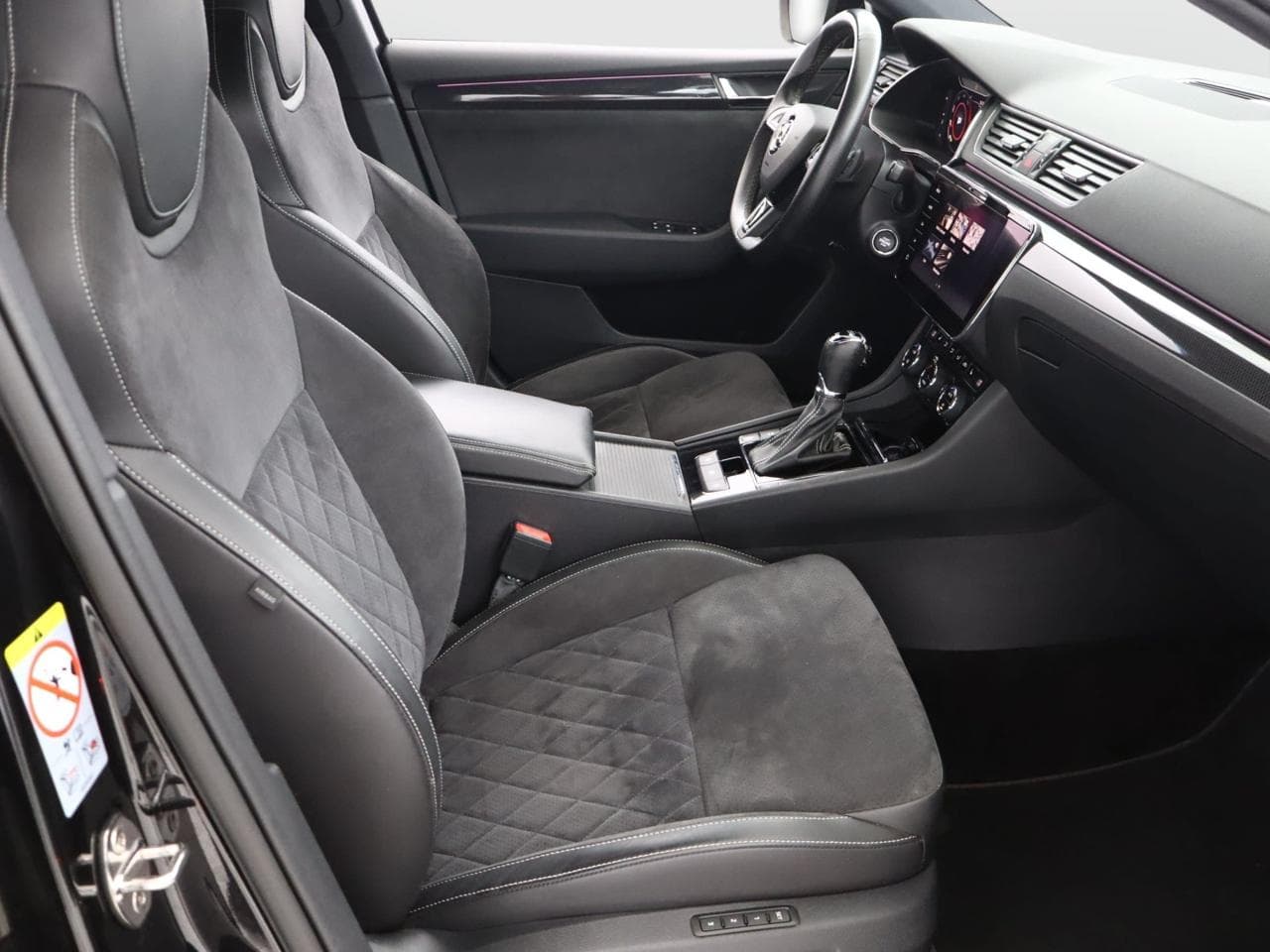 2019 Škoda SUPERB - 10