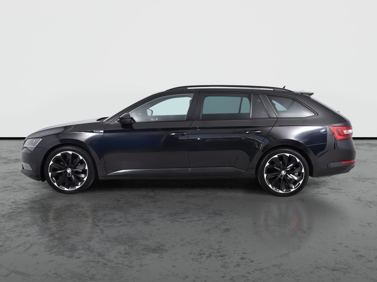 2019 Škoda SUPERB - 4