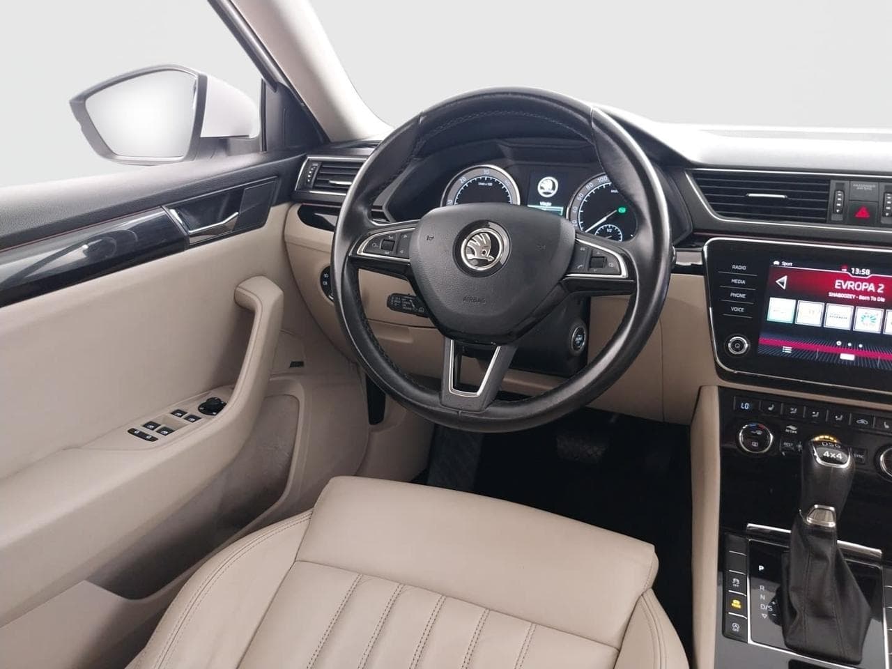 2018 Škoda SUPERB - 9