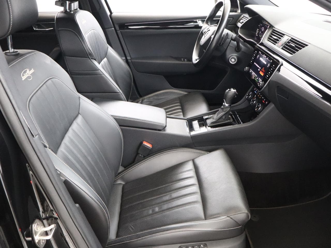 2021 Škoda SUPERB - 10