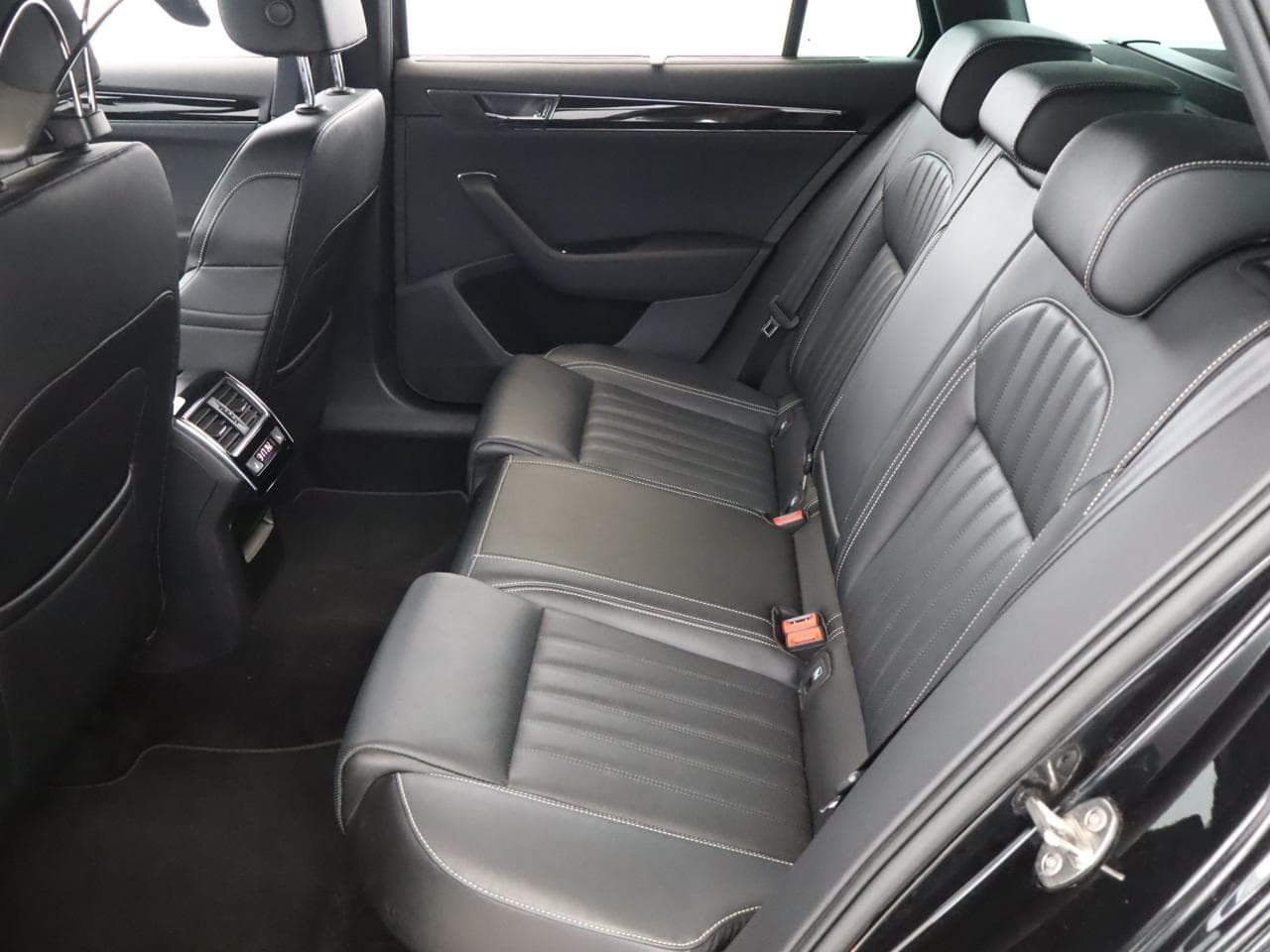 2021 Škoda SUPERB - 13