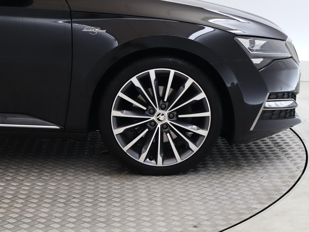 2021 Škoda SUPERB - 19