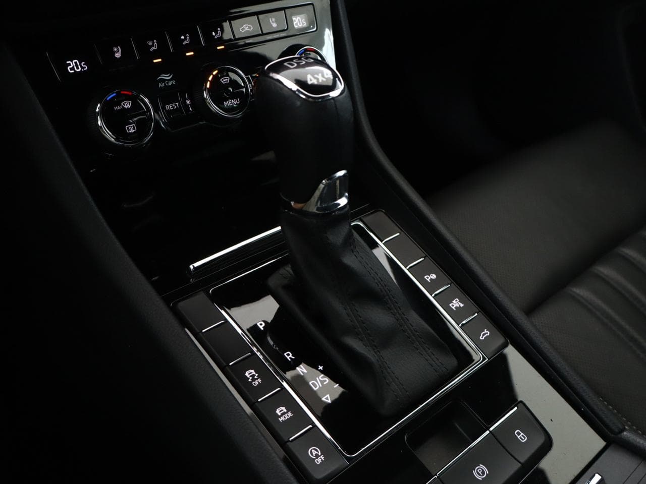 2021 Škoda SUPERB - 17
