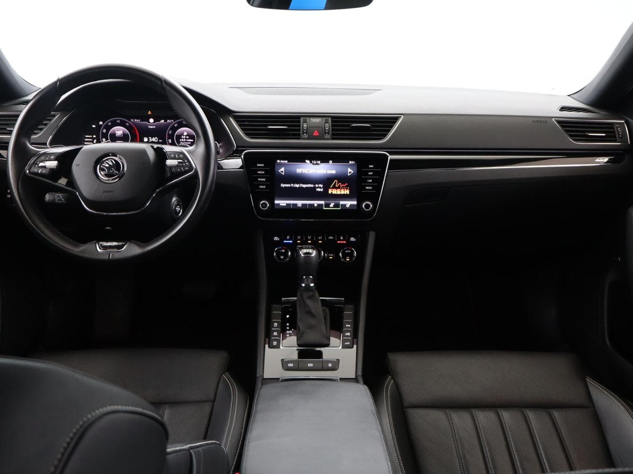 2021 Škoda SUPERB - 9