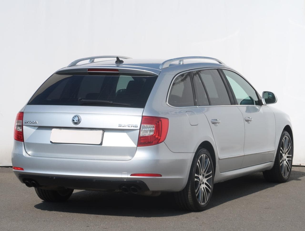 2014 Škoda SUPERB - 7