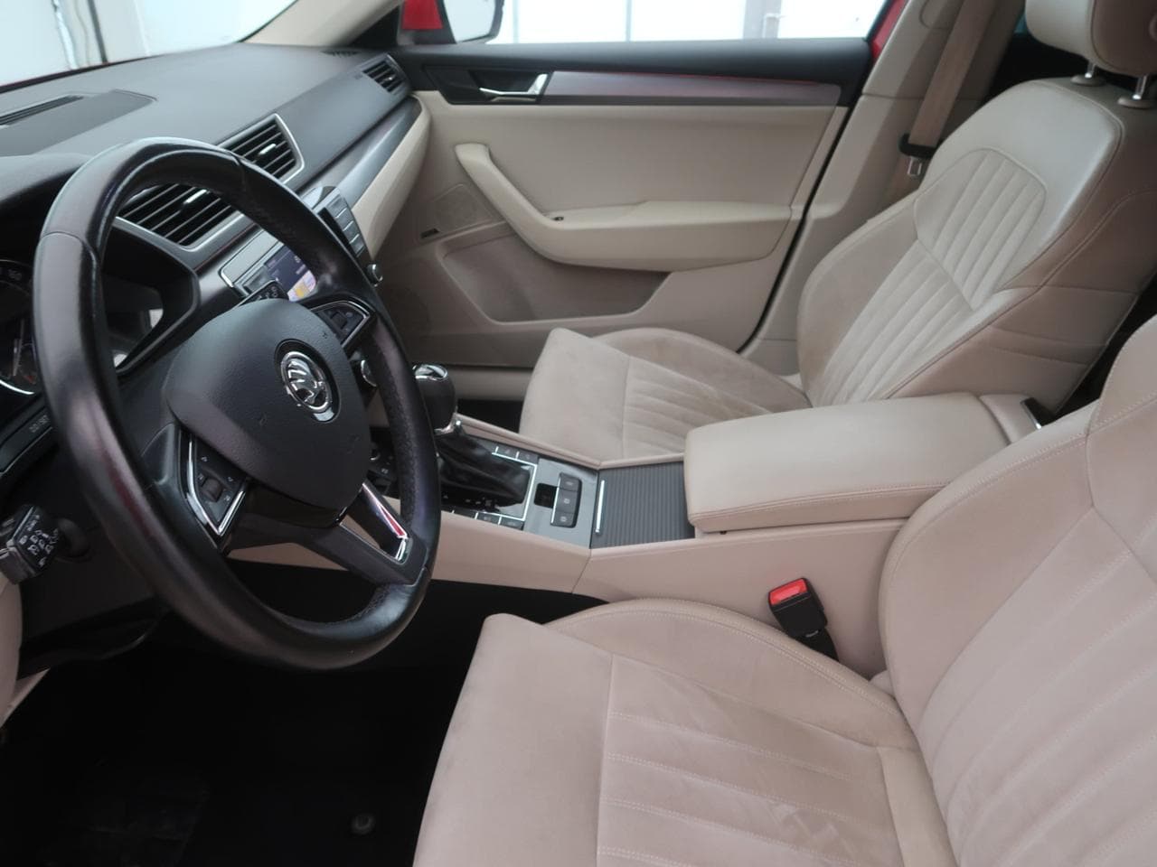 2016 Škoda SUPERB - 14