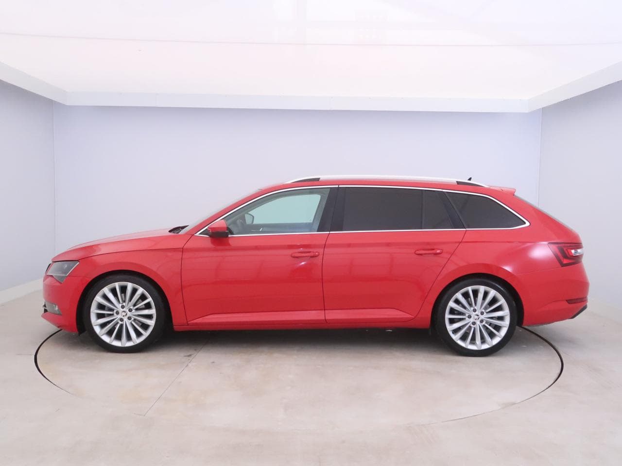 2016 Škoda SUPERB - 4