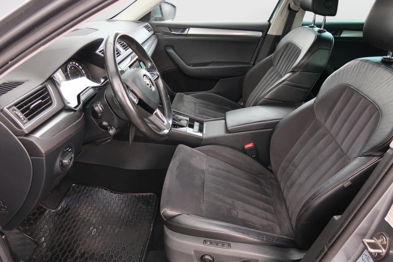 2016 Škoda SUPERB - 16