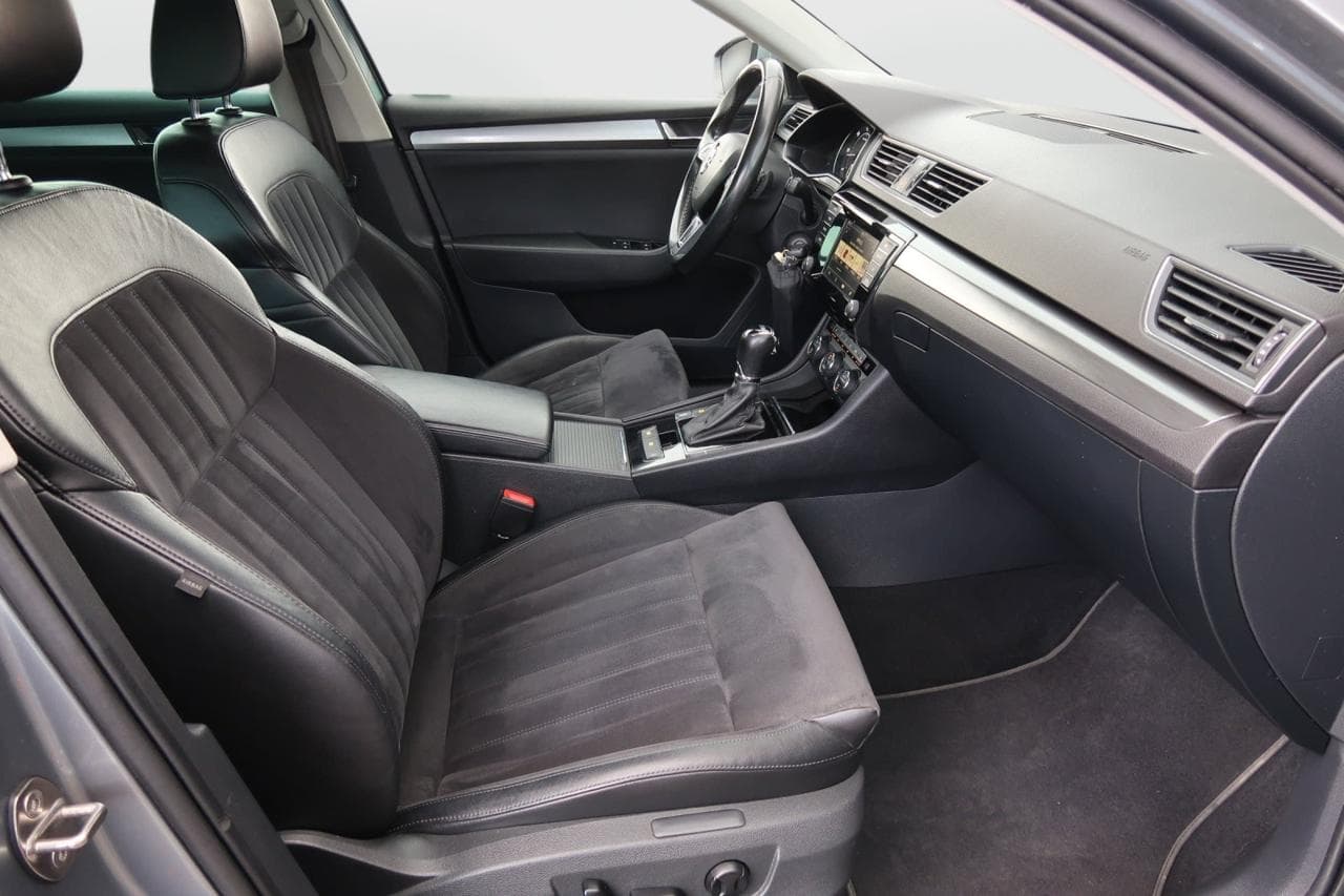 2016 Škoda SUPERB - 12