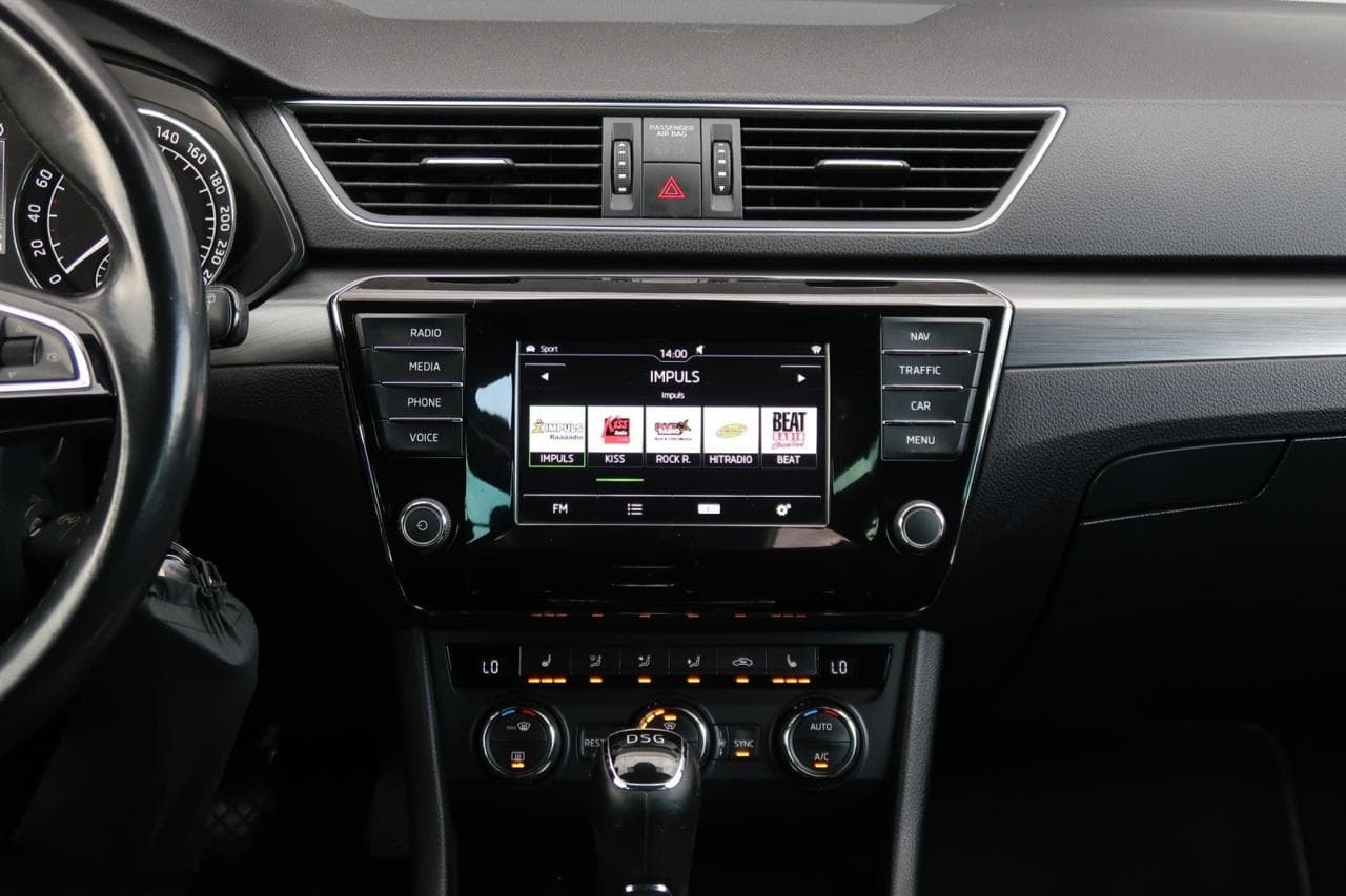 2016 Škoda SUPERB - 18