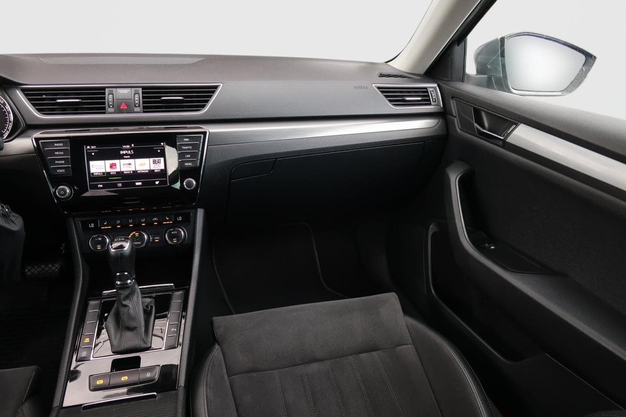 2016 Škoda SUPERB - 11