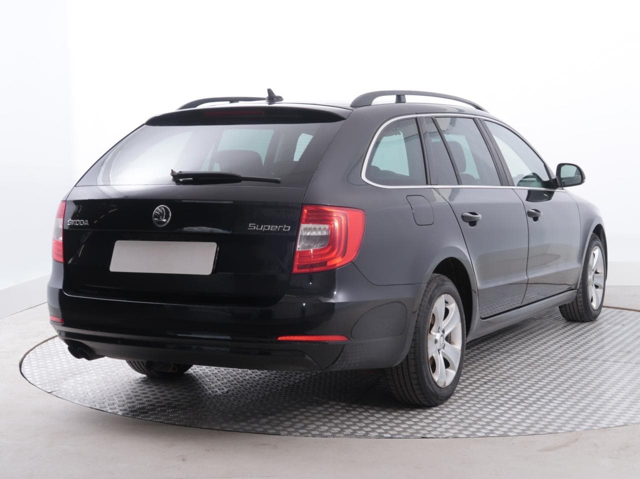 2014 Škoda SUPERB - 5