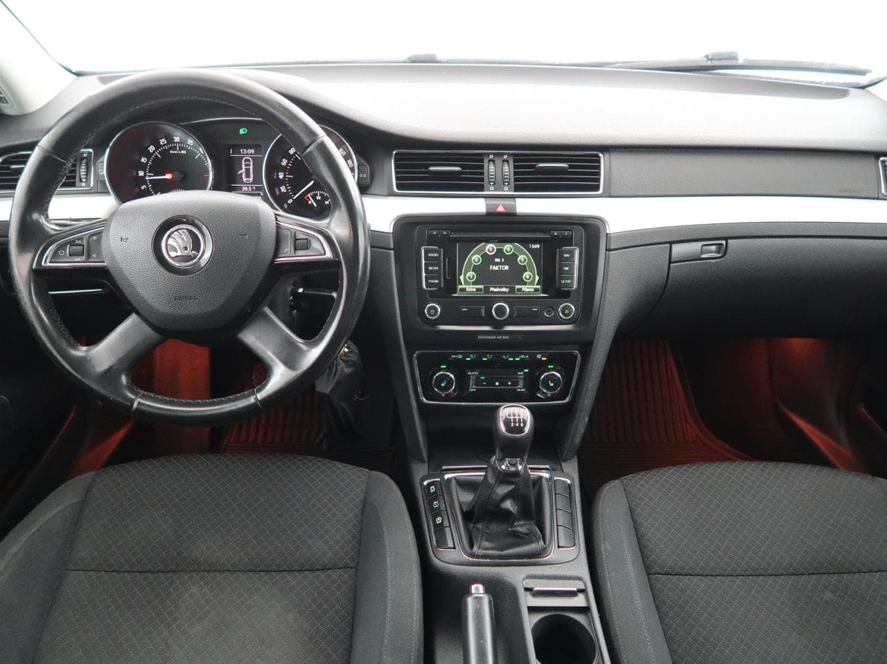2014 Škoda SUPERB - 10