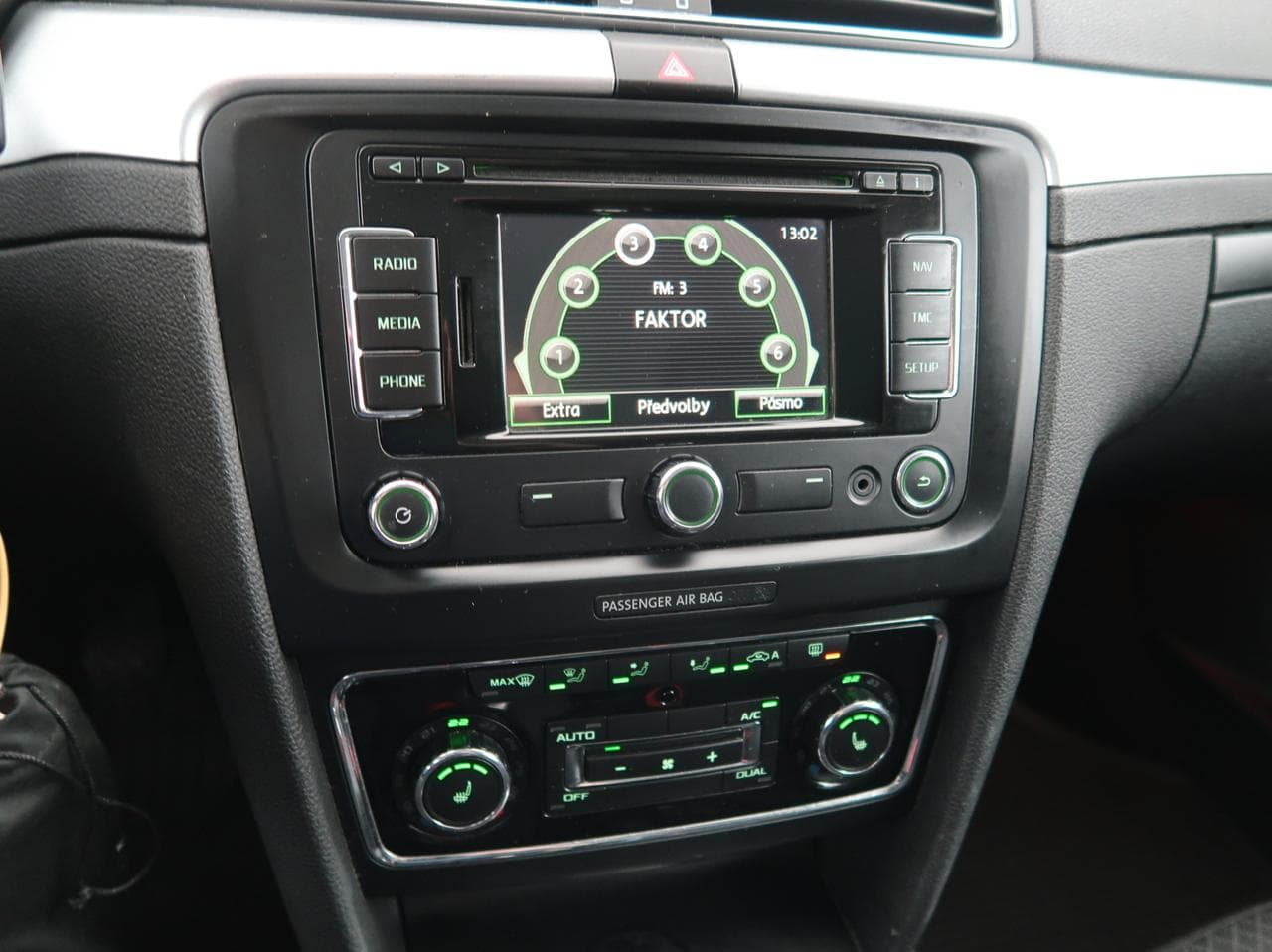 2014 Škoda SUPERB - 18