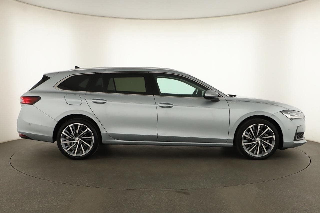 2024 Škoda SUPERB - 8
