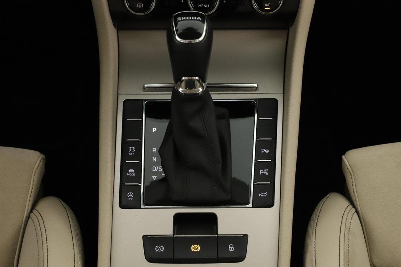 2022 Škoda SUPERB - 19