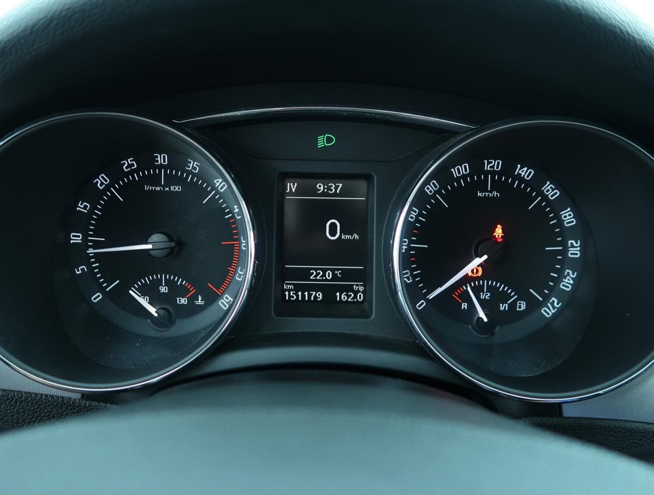2011 Škoda SUPERB - 17