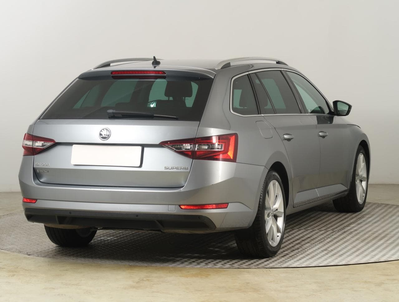 2017 Škoda SUPERB - 7