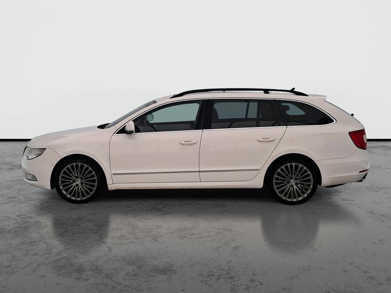 2013 Škoda SUPERB - 4