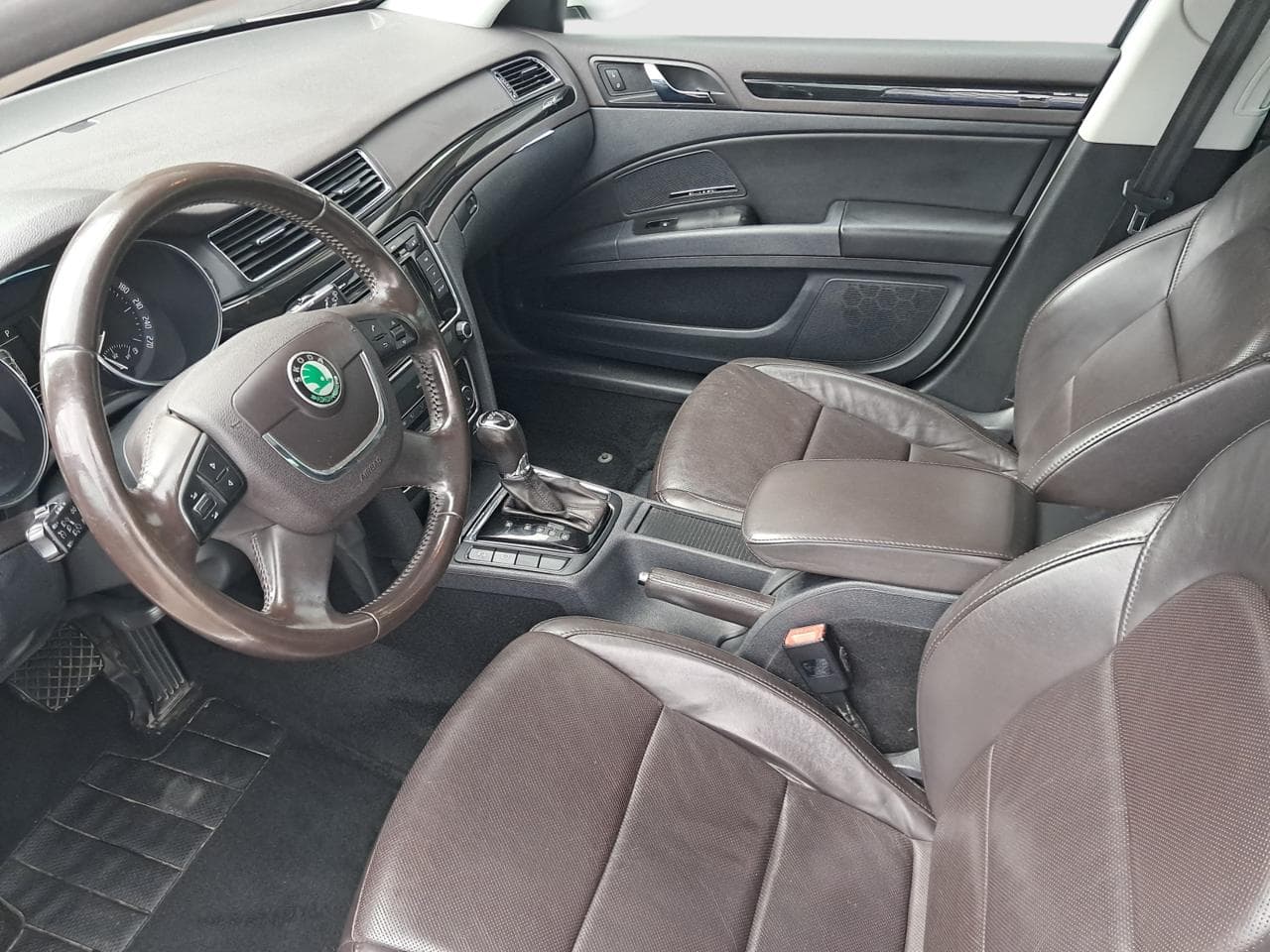 2013 Škoda SUPERB - 16